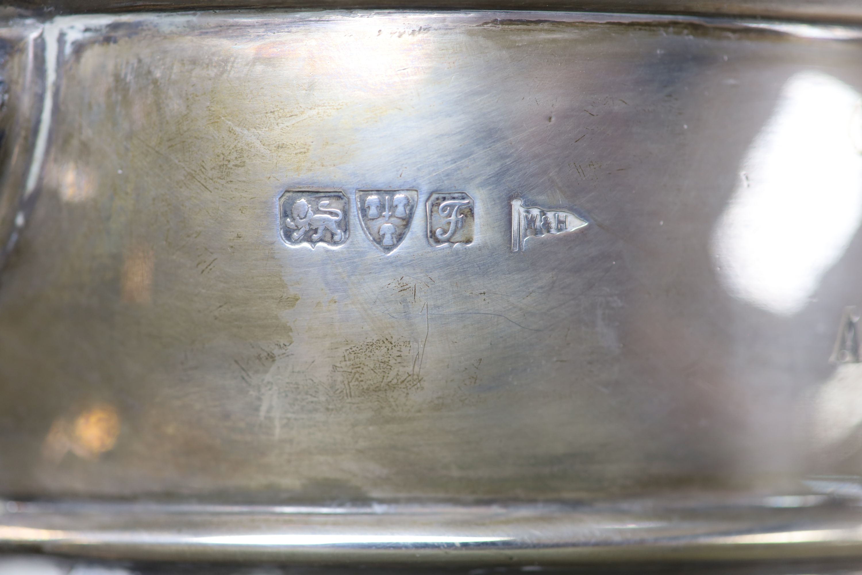 An Edwardian silver two handled presentation trophy bowl, Walker & Hall, Chester, 1906, diameter 20.8cm